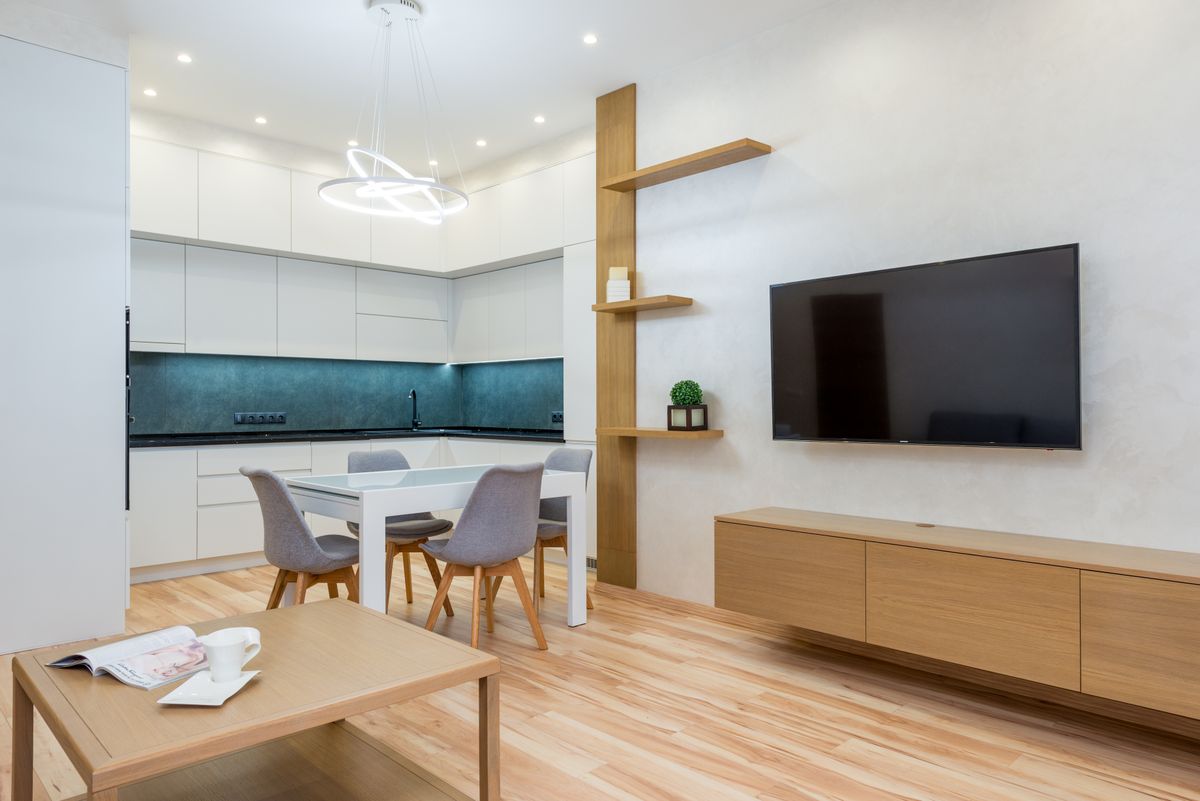 Salón vacío y limpio